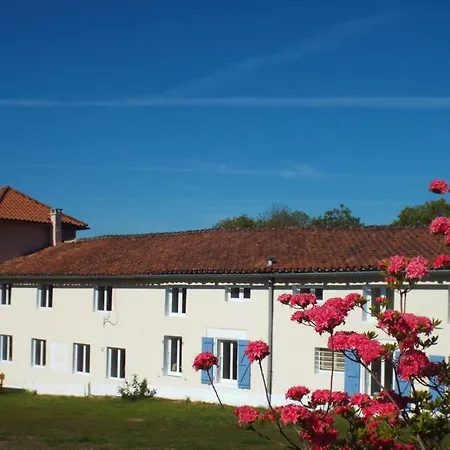 Chez Broche Bed & Breakfast *